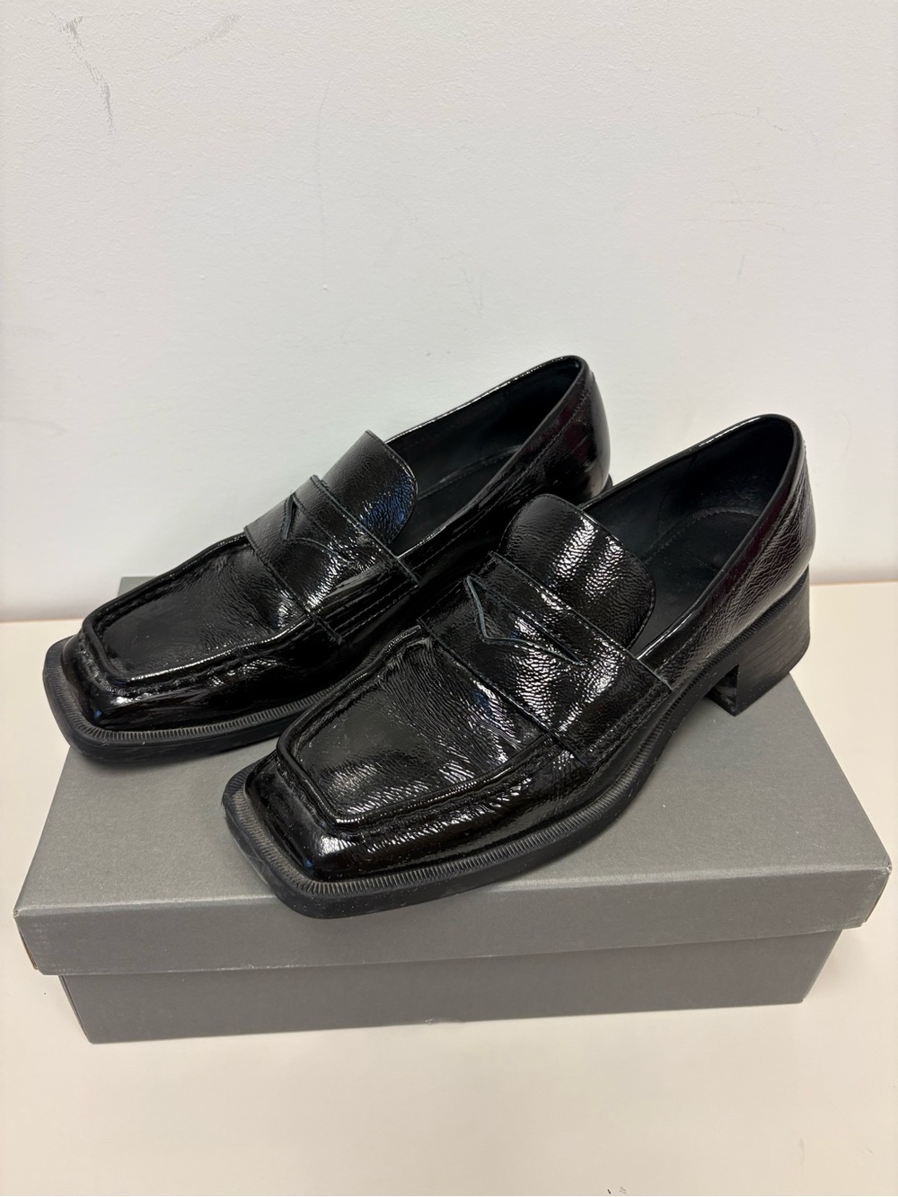 Vagabond Women's Black Patent Loafers
